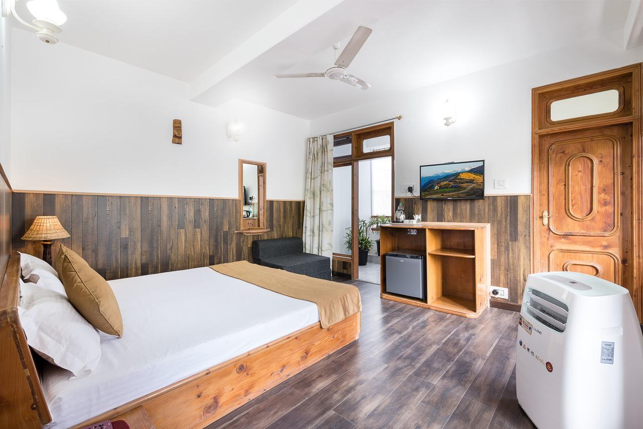 Hotel Kullu Valley Eksteriør billede